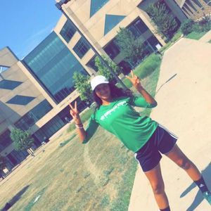 Meet your Posher, Marissa